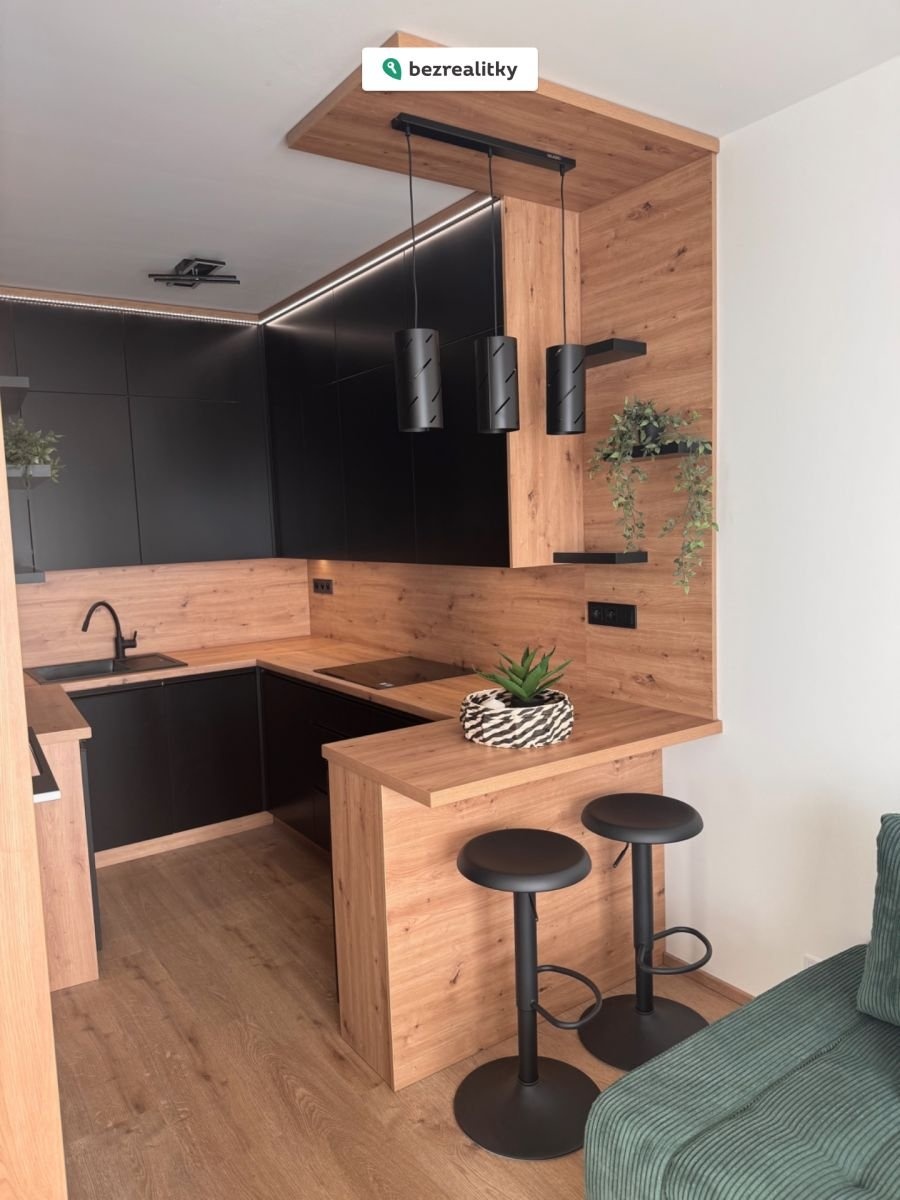 1763669009-svmngxxzdi-img-8876