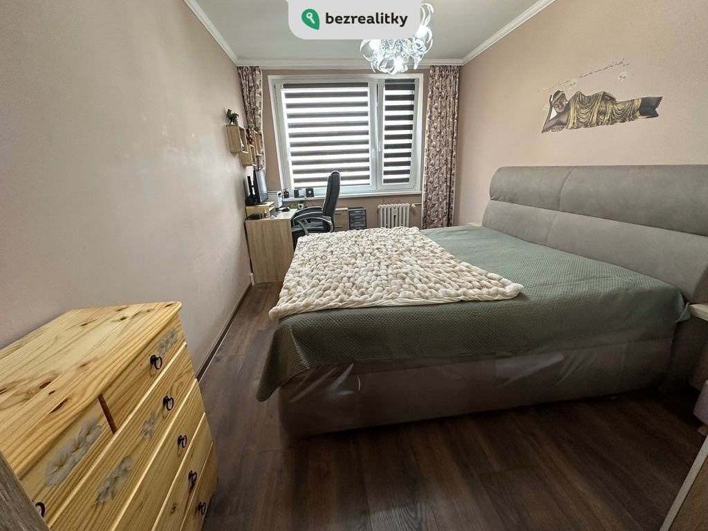 1749024182-buisqxytug-bedroom