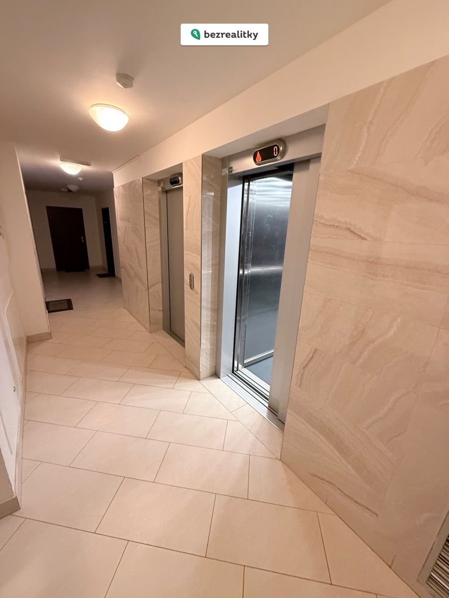 1774812678-iovwjbxuln-img-6861