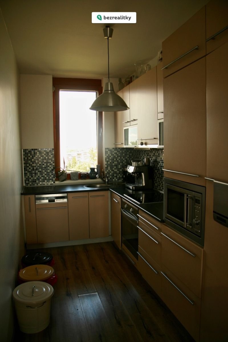 1771421460-zpkfzadspm-kuchy-c5-88-1