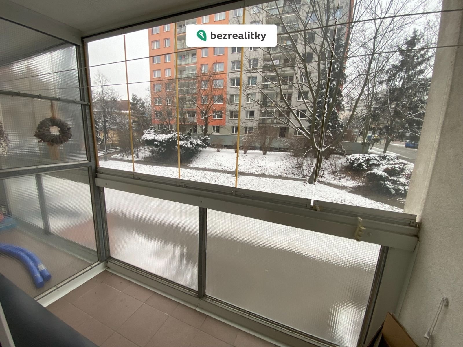 1772077453-mwleyfyzfa-pokoj-1-balkon-2