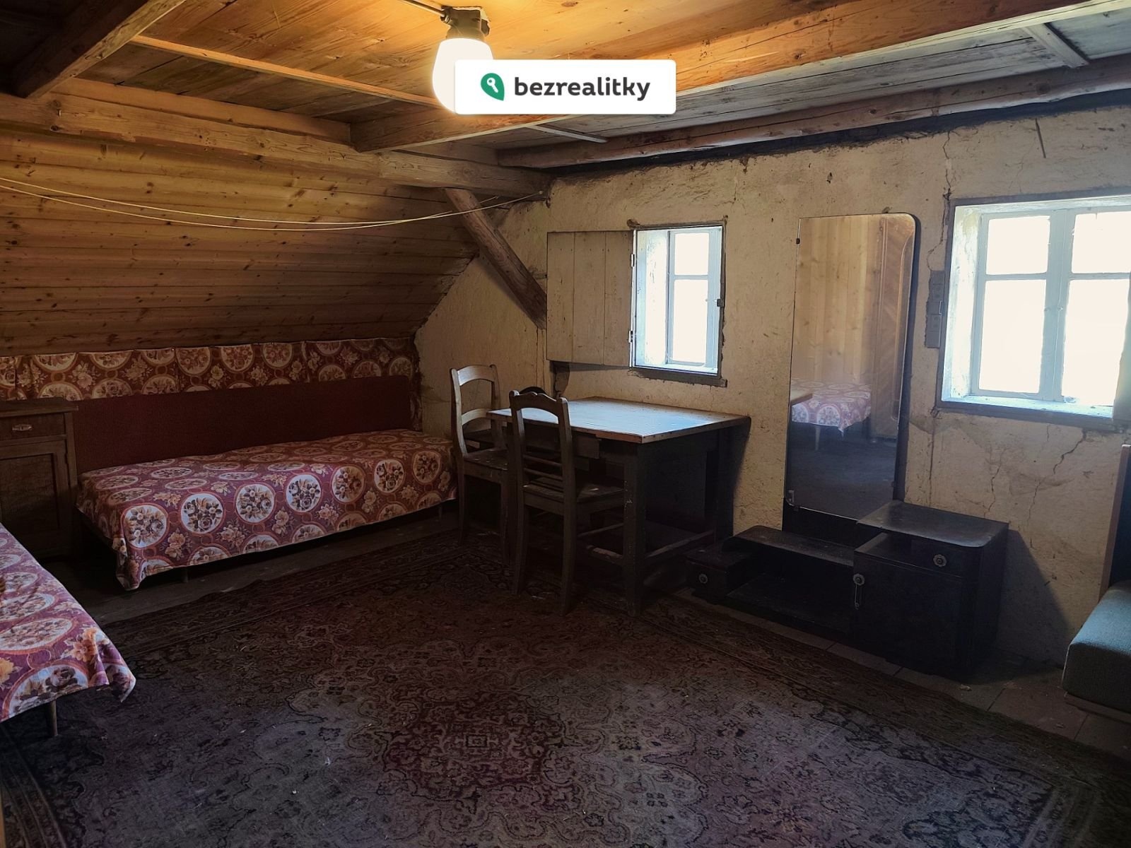 1773585180-kpyrxgsuhc-m-c3-adstnost-v-podkrov-c3-ad-284-29a