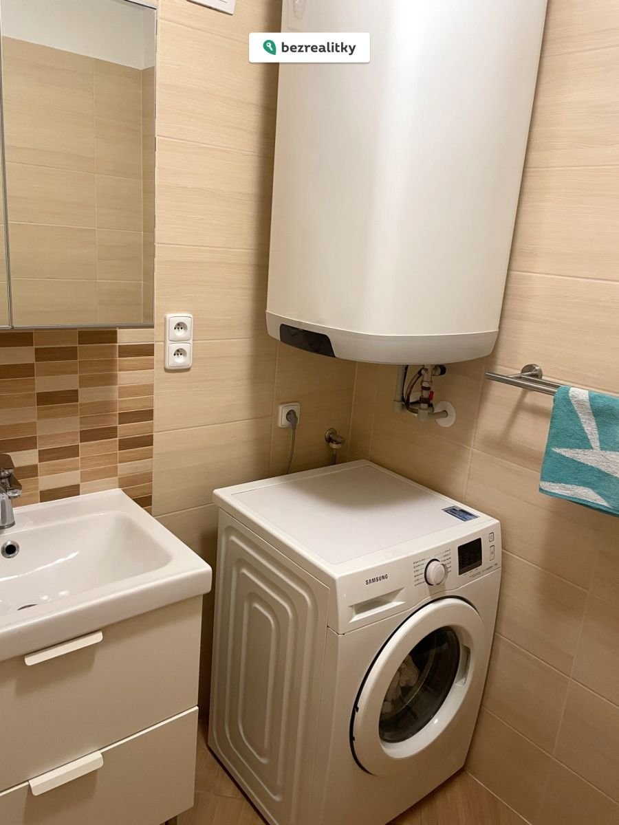 1764157030-zsqznssecv-img-6620