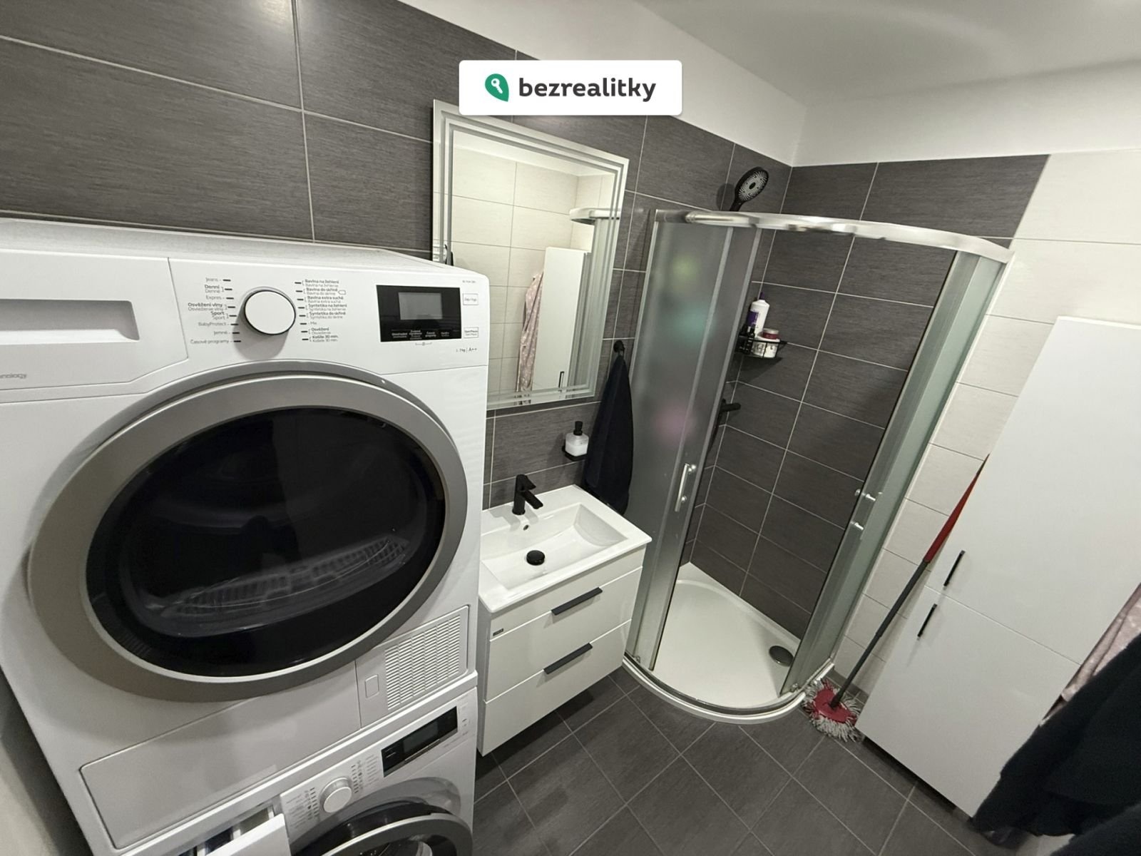 1771605962-owpfjfdqhw-byt-3-kk-velk-c3-bd-balkon-288-29