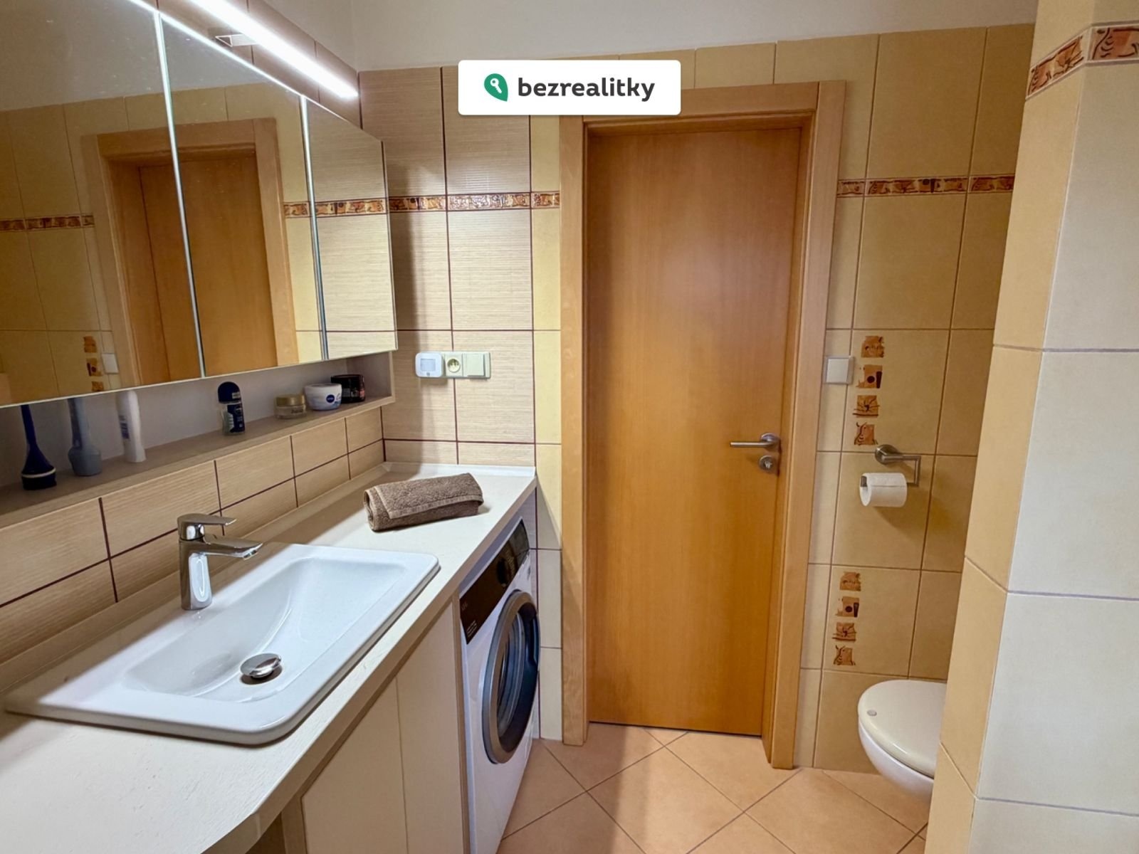 1770674729-dgfwfjygva-img-6408