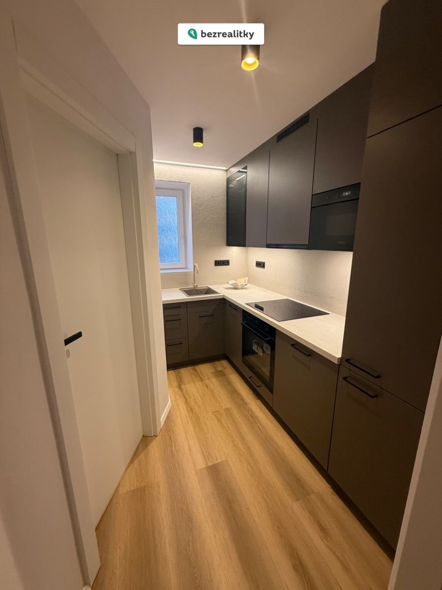 1775641378-azneposxmv-img-5577