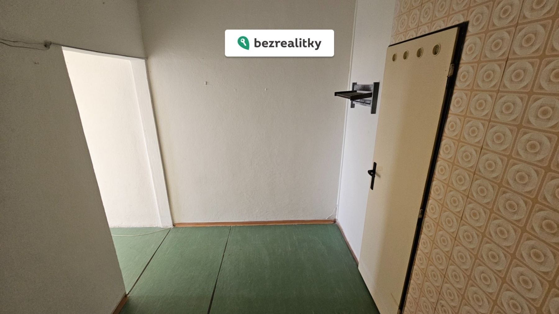 1764697506-lsvqqxxduk-20251101-124400