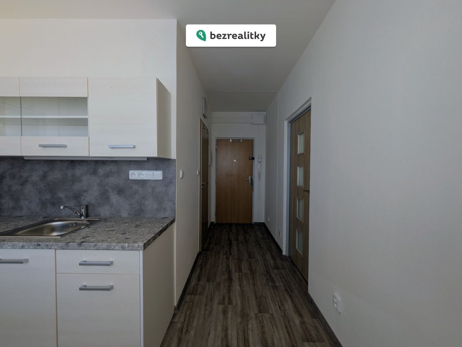 1771699587-ebswajifoy-pxl-20251227-130826073-7e2