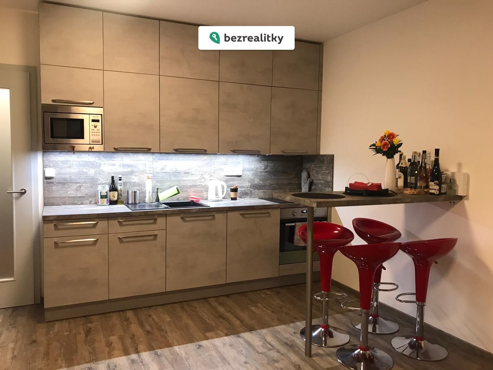 1776004526-uchuskeoib-img-8755