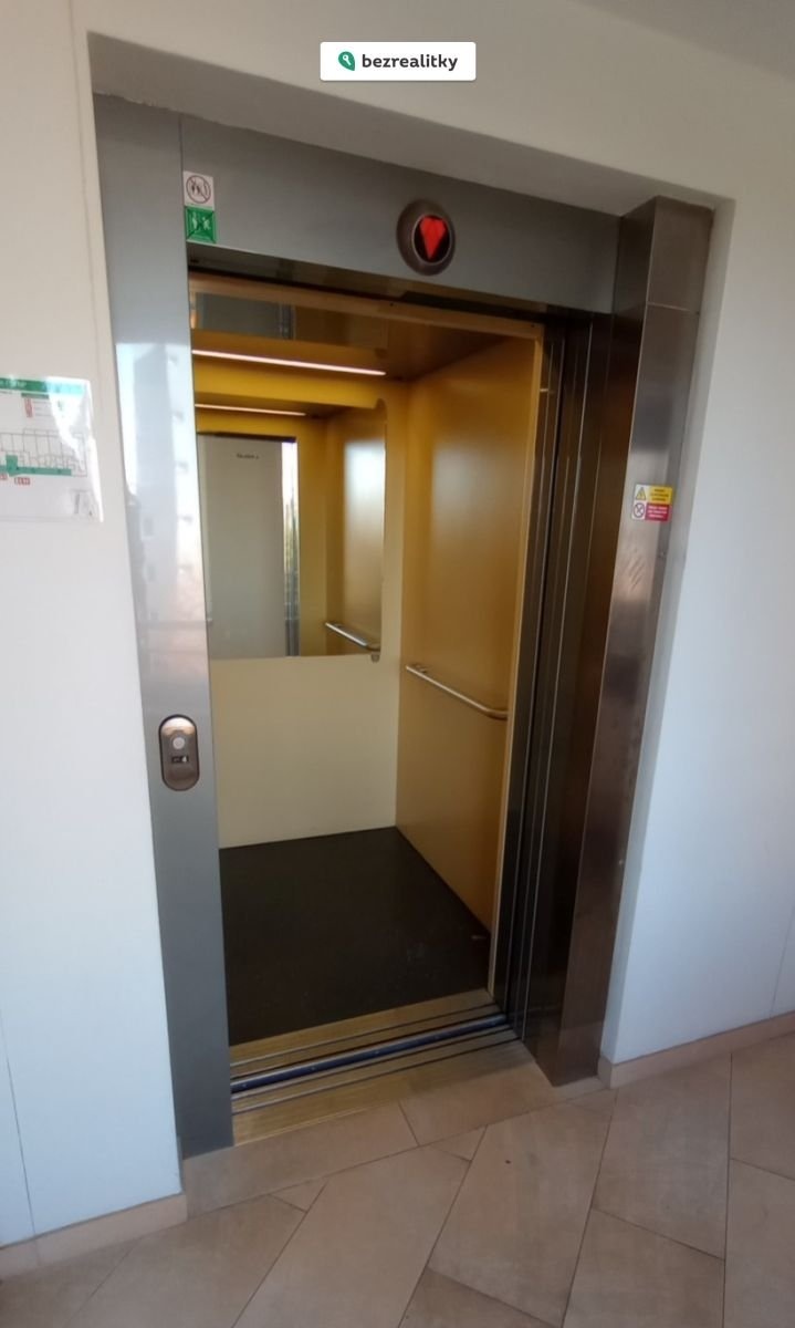 1761405587-rhoarjipnt-foto-14