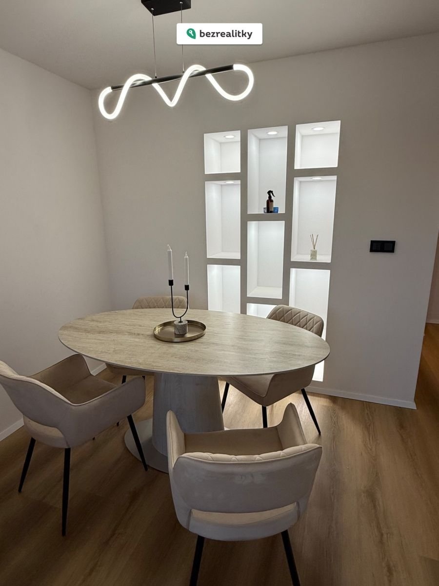 1775641377-pzjdnnagfc-img-5602