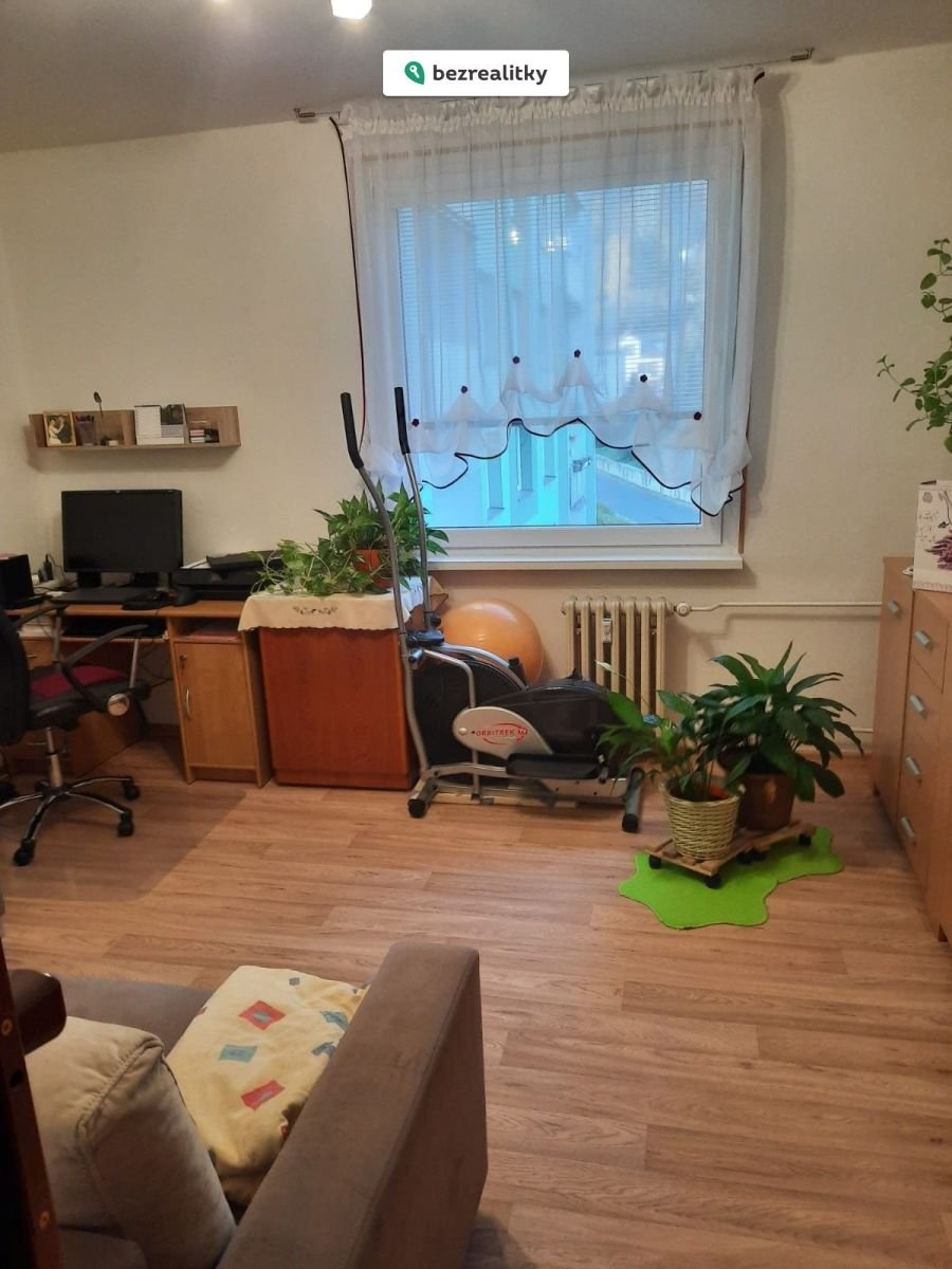 1776102094-wxzvctyejv-1000097468