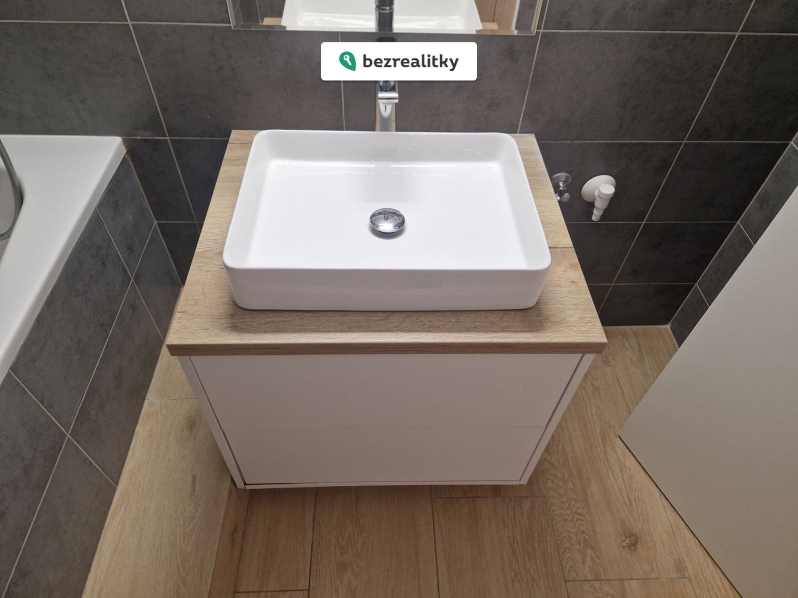 1770715629-oxlblbipna-20260201-110651