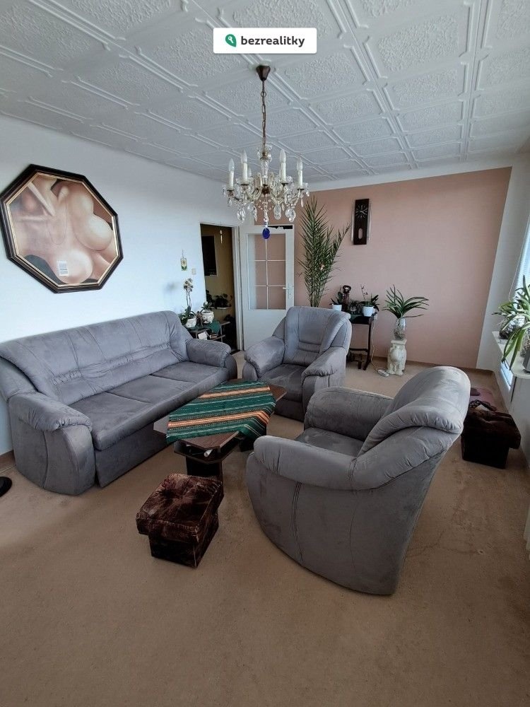 1762887465-rewfymmkuu-20251018-161419