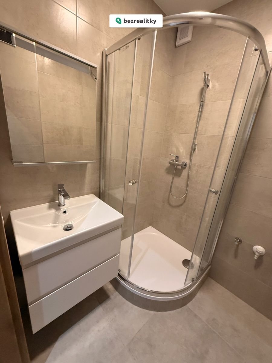 1771057295-qlavdjnuiq-05-koupelna-celek