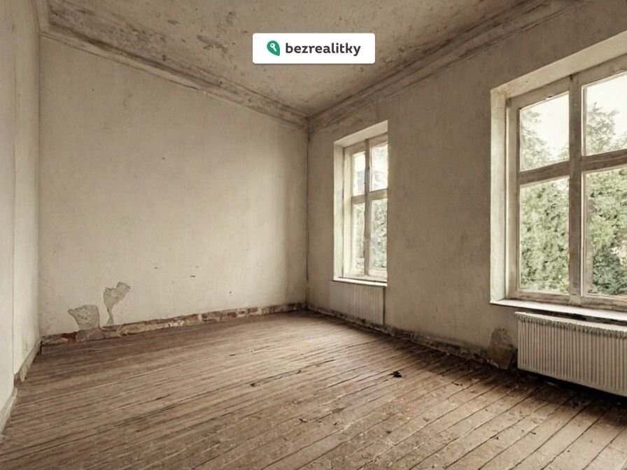 1763049052-old-livingroom-before