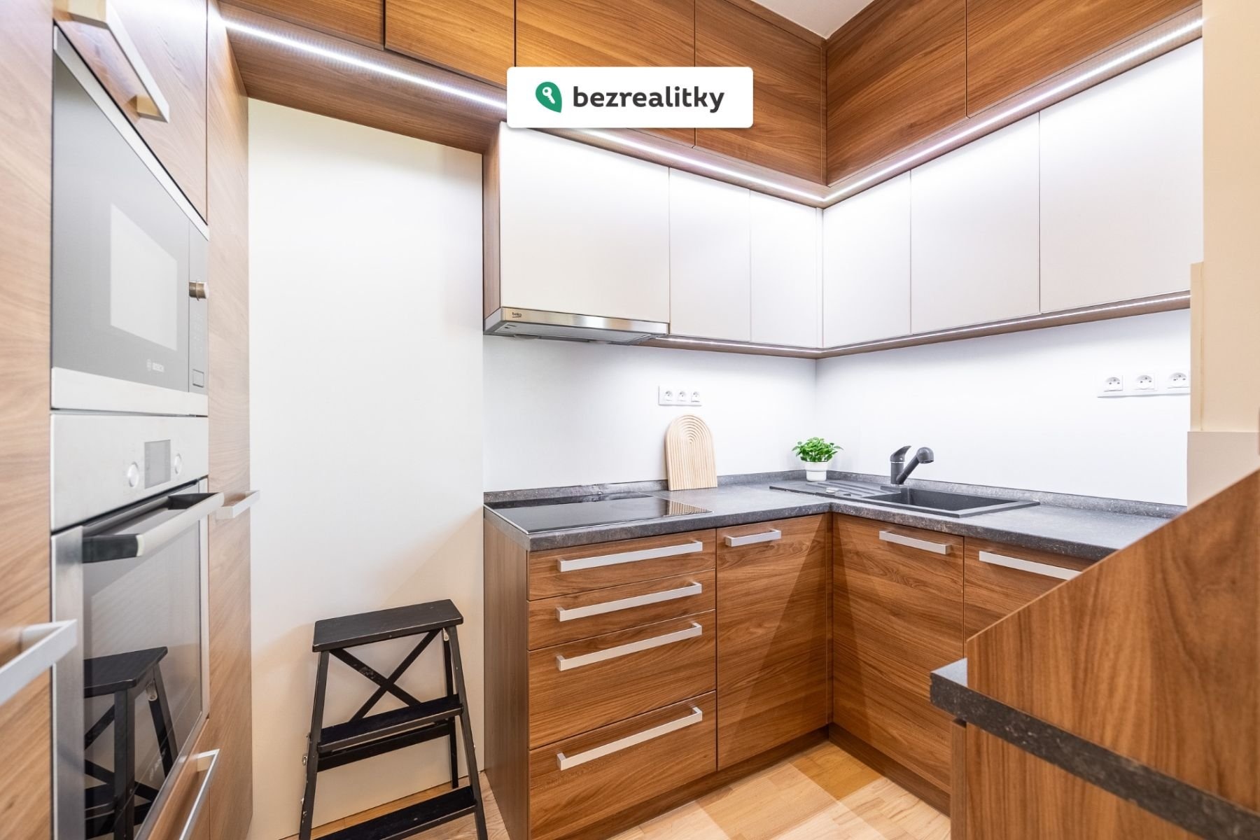 1775114691-zrqchwylvn-8y7a8130-hdr