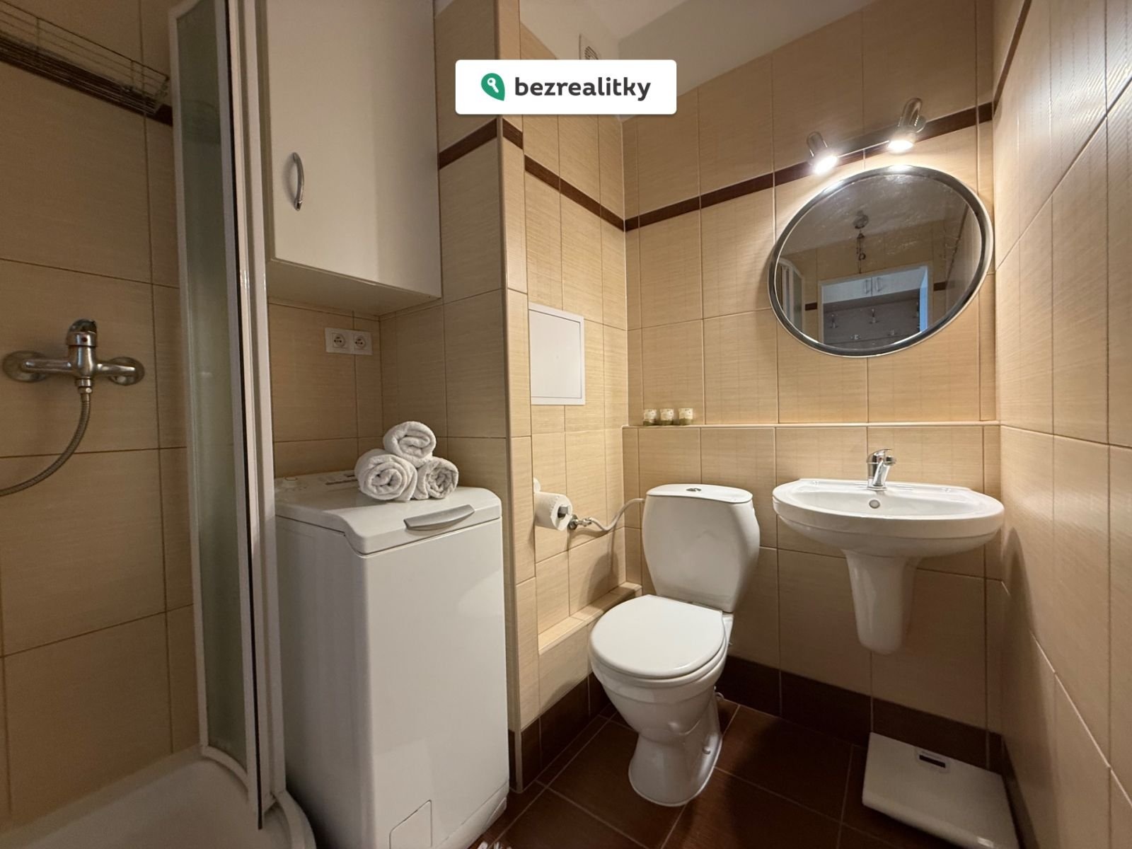 1775394635-qekzsyecyn-img-5008