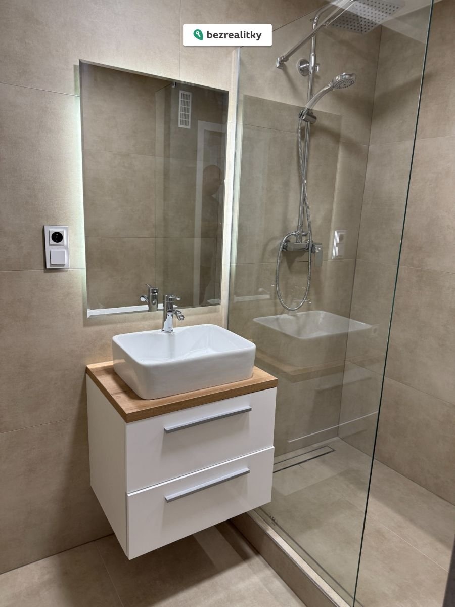 1769193880-bexsiugenz-img-4967