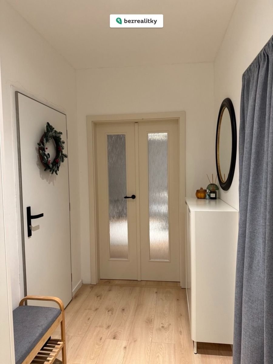 1769766449-zcjdbacmlo-photo-5456469278140863449-y