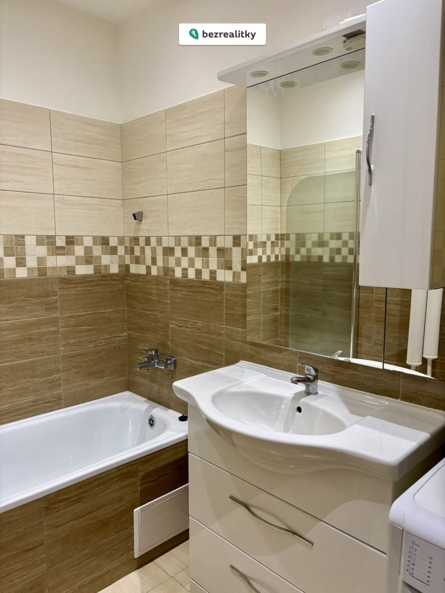 1770566666-mlehzqwnhy-img-e8953