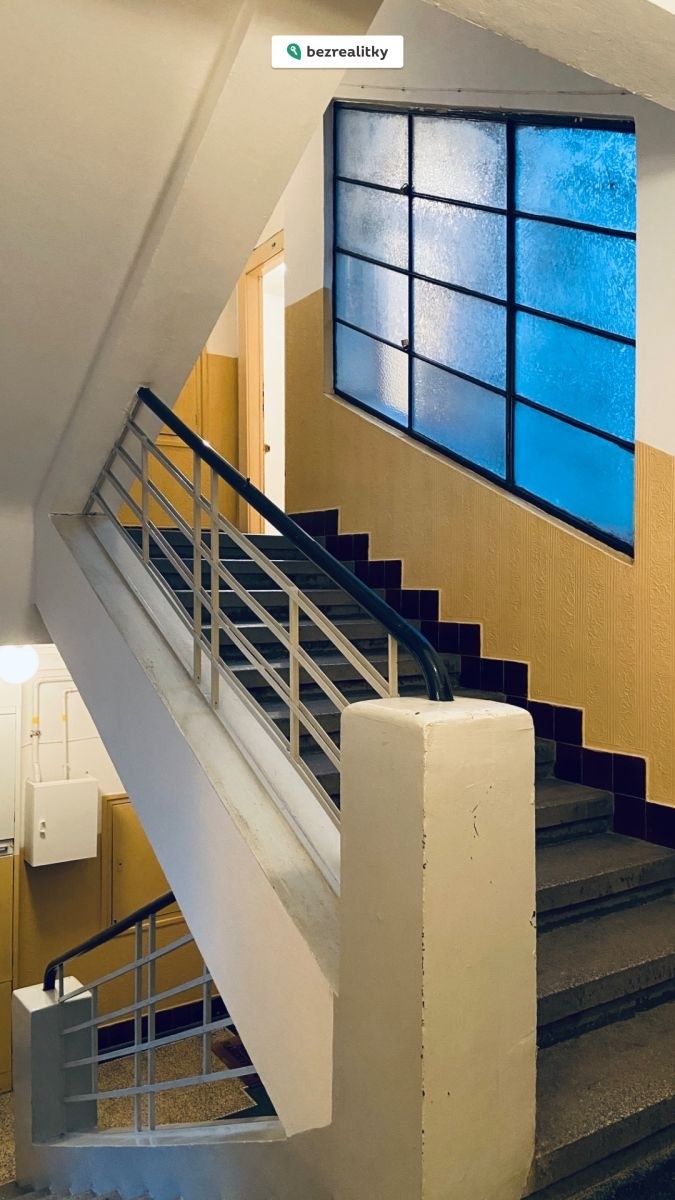 1762855756-ycawzwpvzi-img-9472