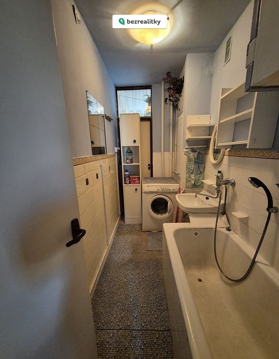 1767950220-rdlvjofyox-12-koupelna