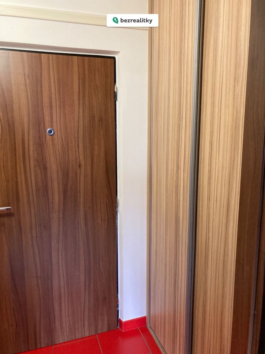 1763056300-xupipzqoek-img-6578