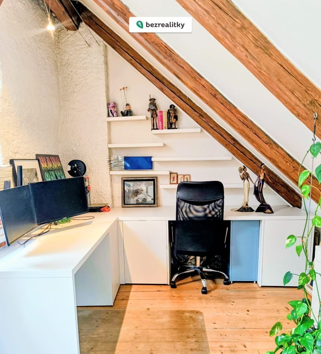 1772743554-ptygsiicbm-office-ok