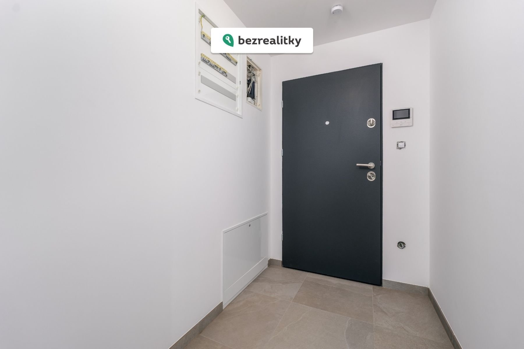 1774517052-iuqksrebem-spojovaci-2813-29