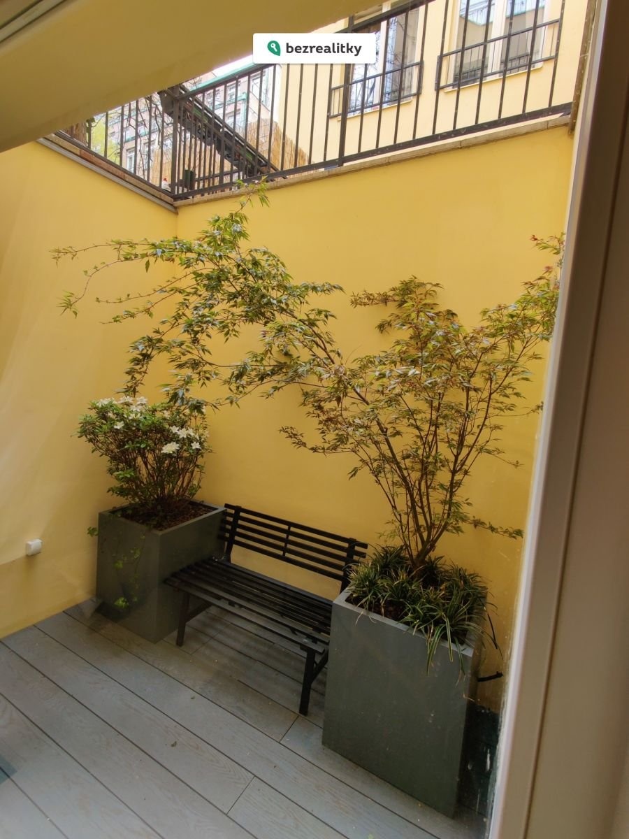 1756046127-eiafkcksjn-img-20240423-123345