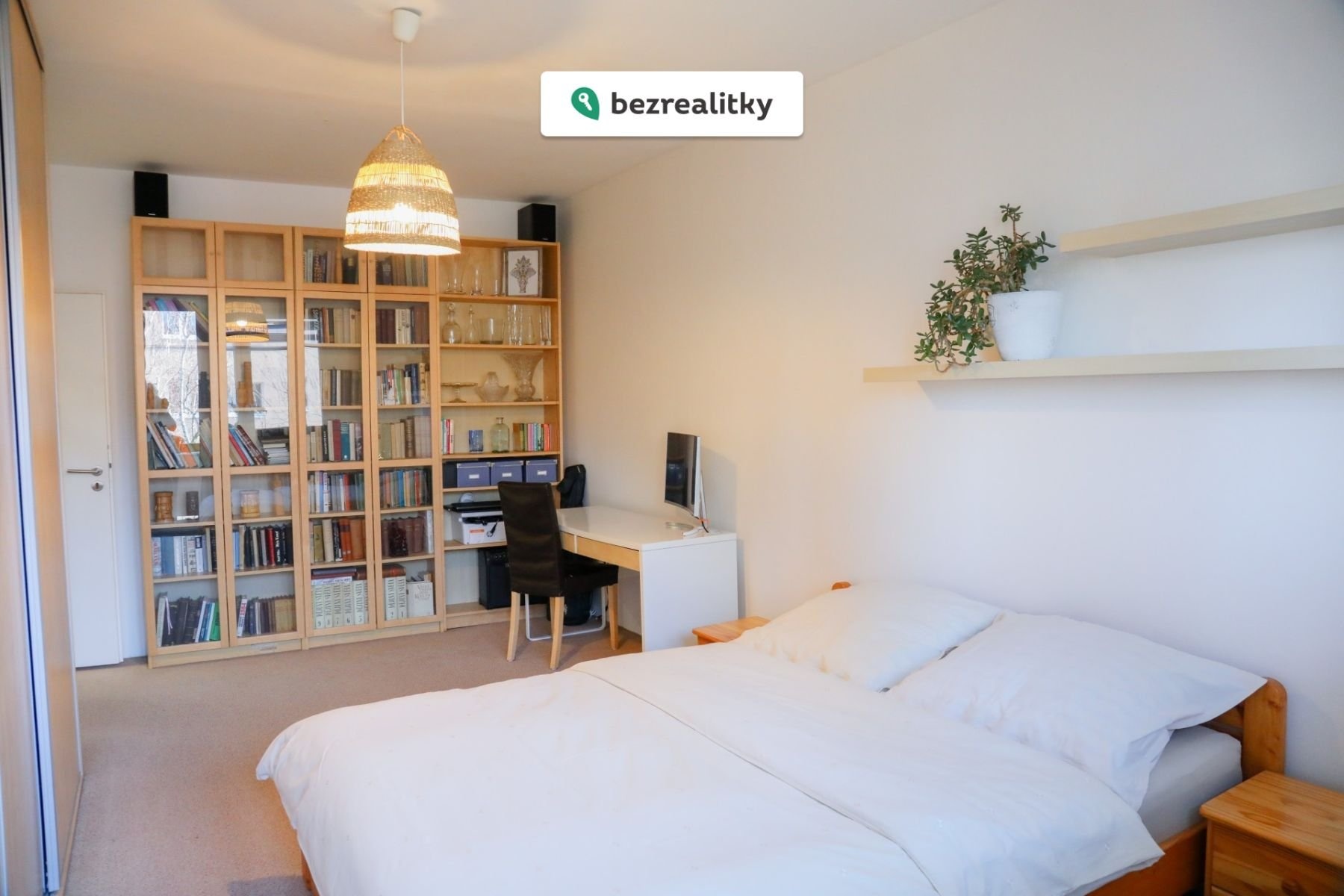 1774191120-oloqmipive-pic-1066