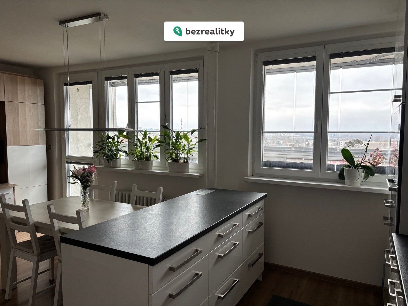 1771144560-pcxqzwnxak-img-6331