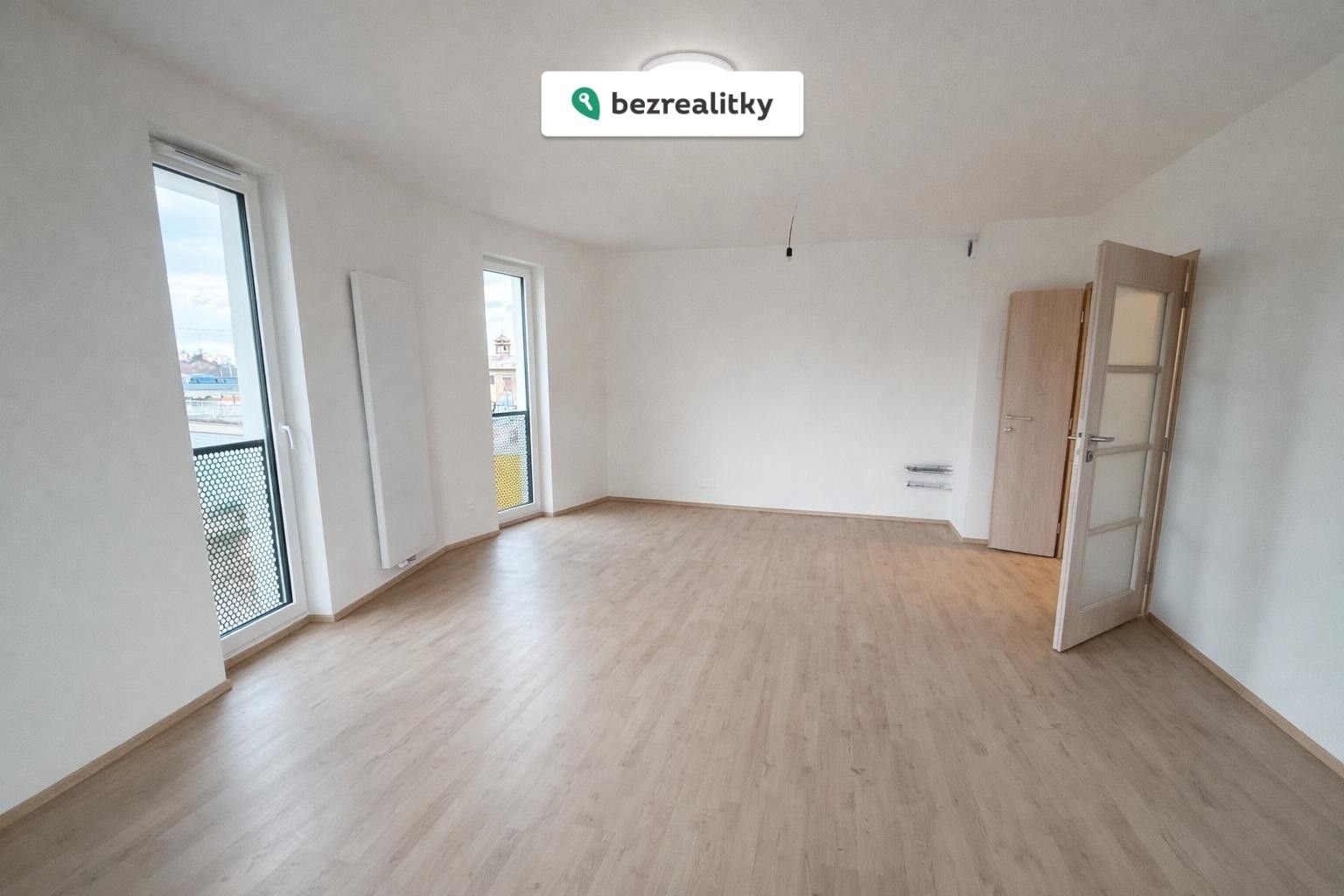 1773324460-pfovjtjduh-whatsapp-image-2026-02-06-at