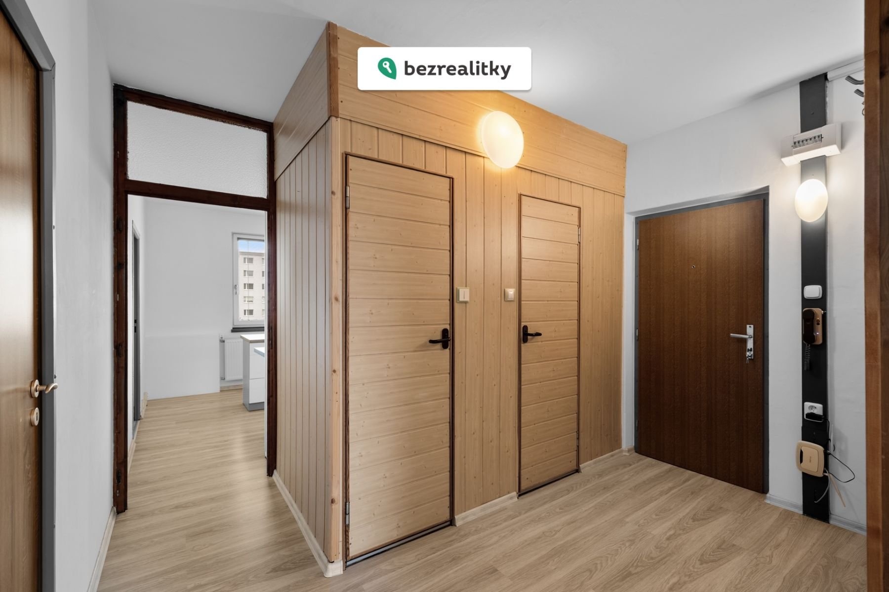 1774618929-rrkmotdxwf-012