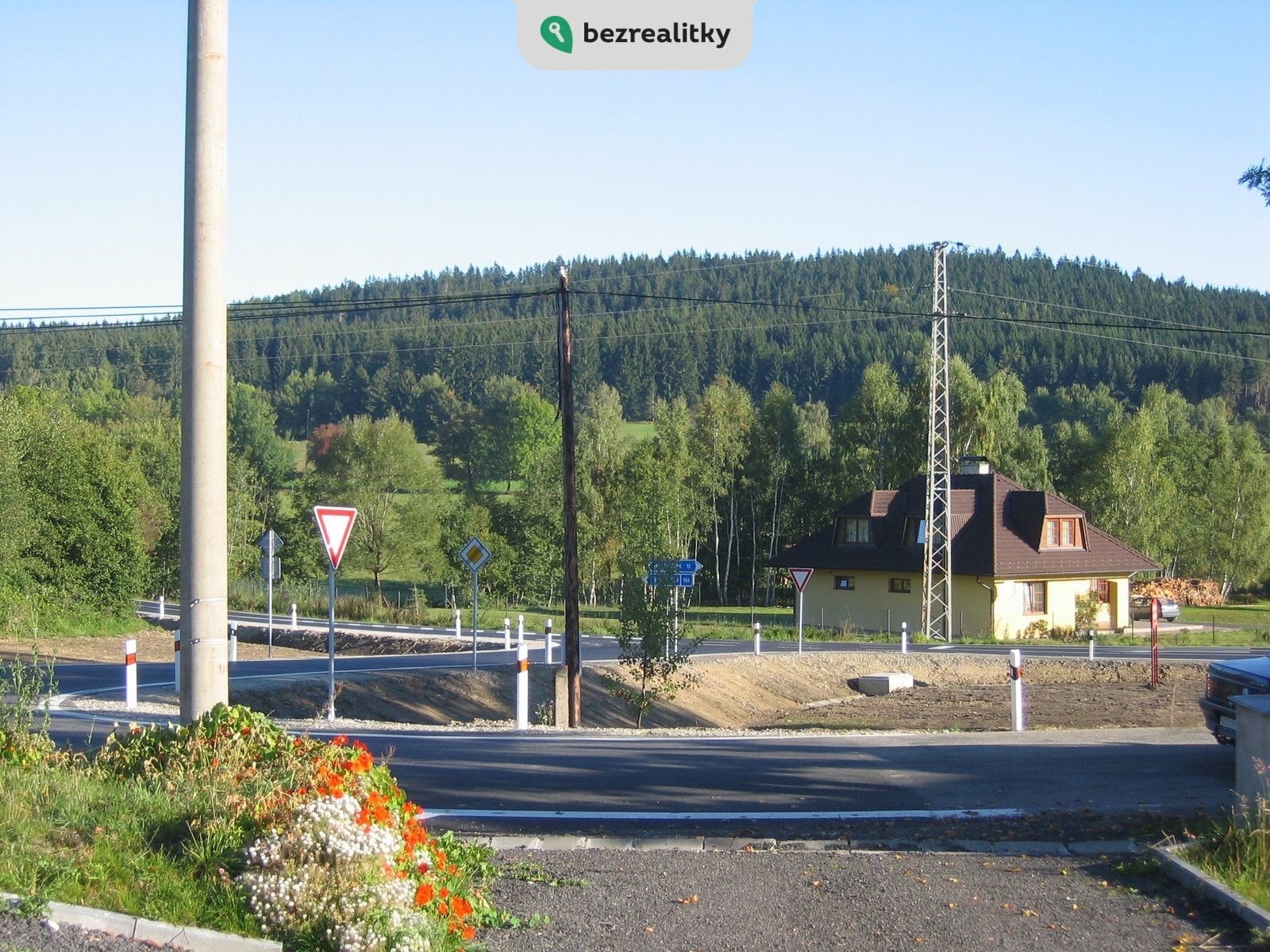 1742410145-sqchietoio-pozemekstachy08