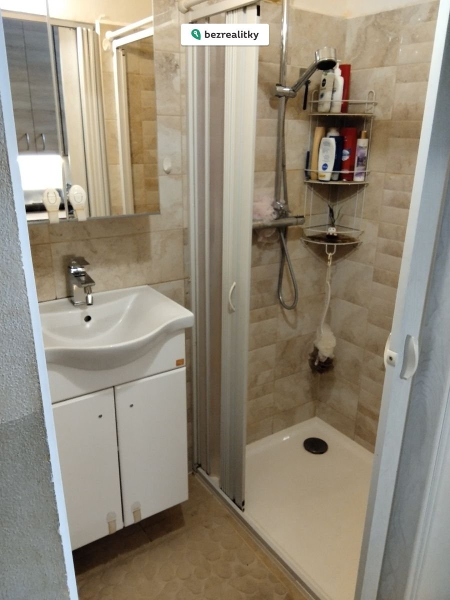 1769161474-hhoclqokau-img-20260122-114038