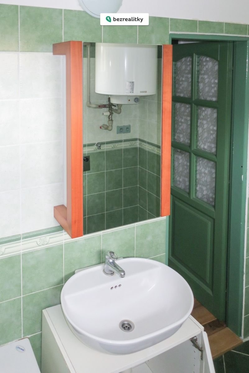 1763641242-vpwfvrsheq-img-2143