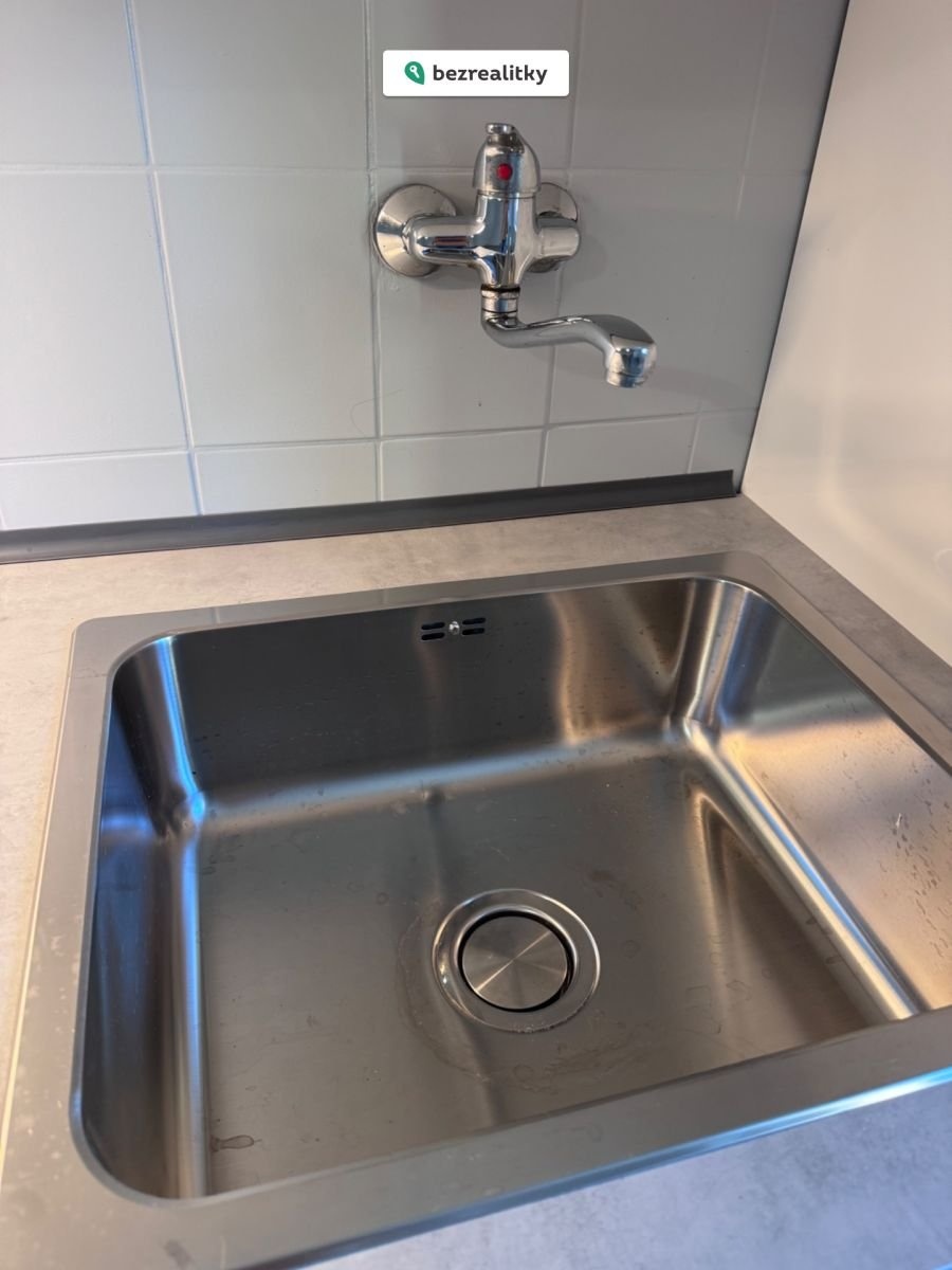 1776106560-egxzhpqzmu-4