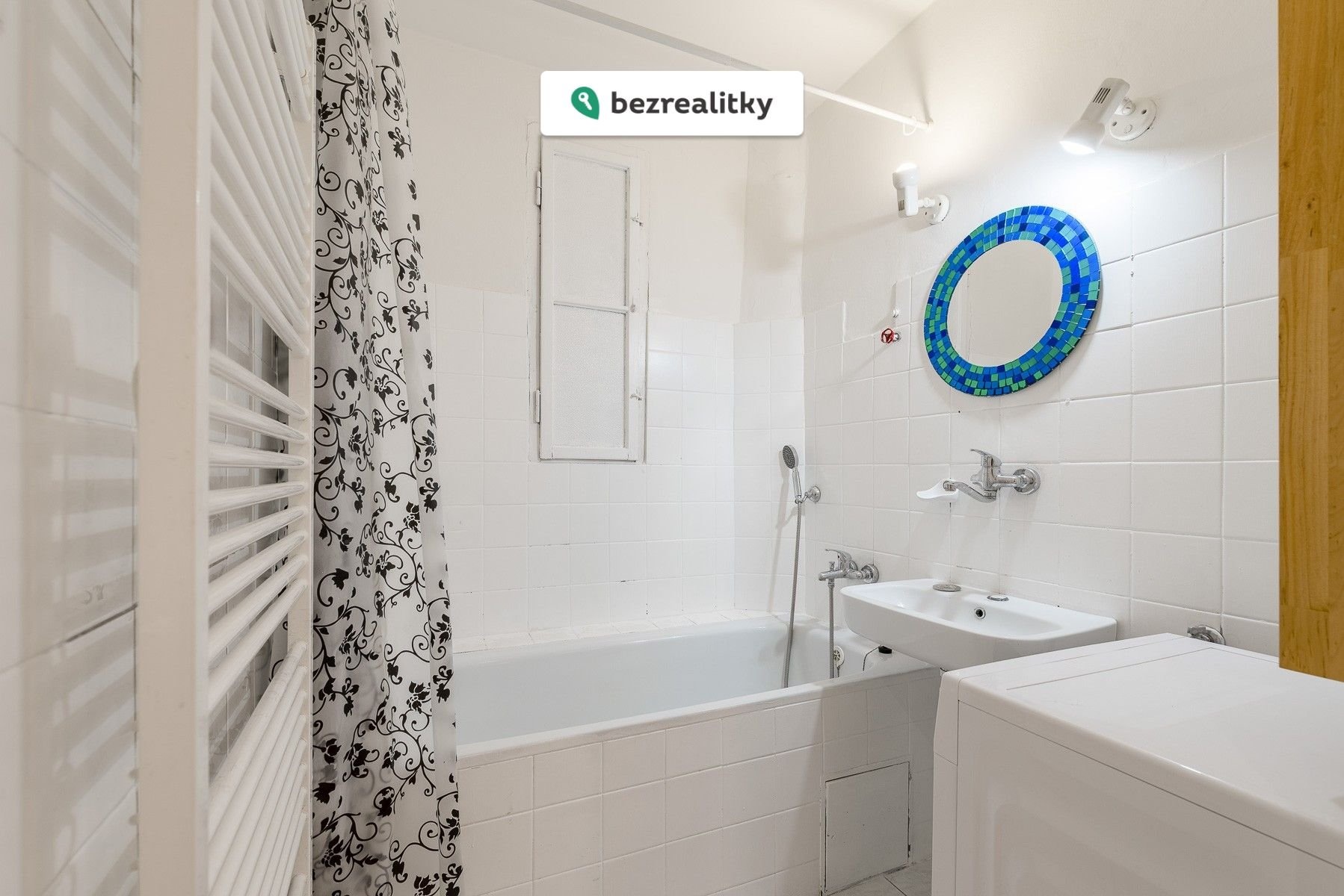 1774290098-aqawynqihy-1-22