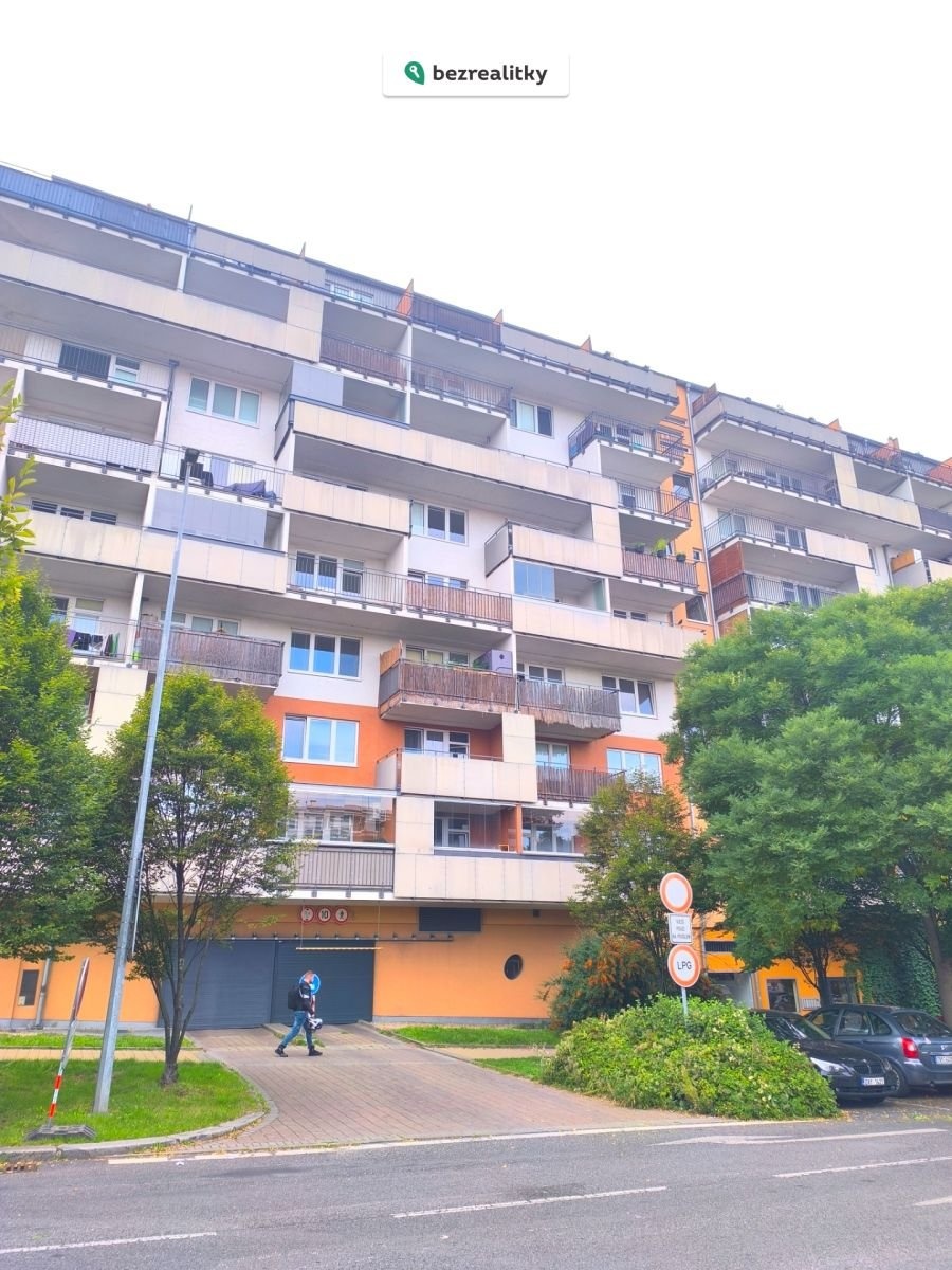 1760039674-fdexilqkcv-1000039148
