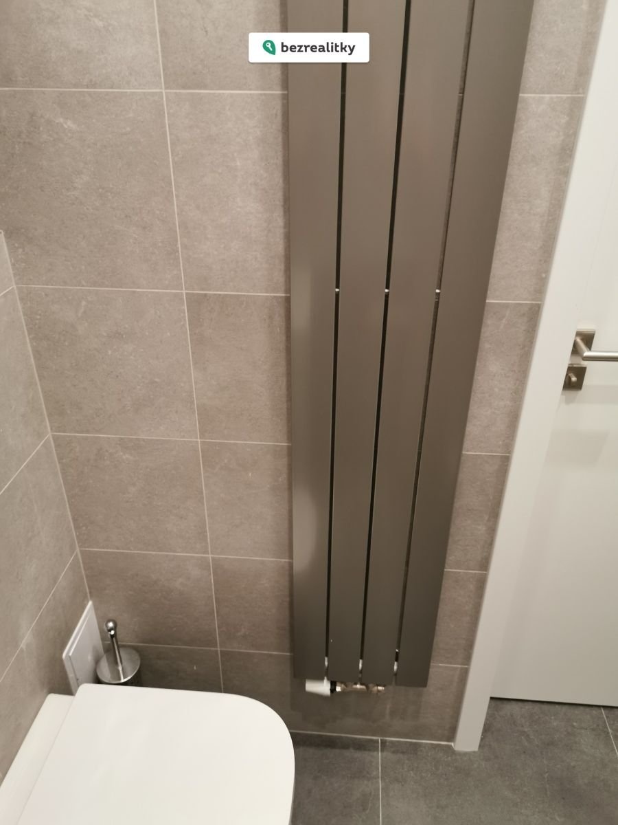 1761468440-prqkaiajag-img-20200215-132438