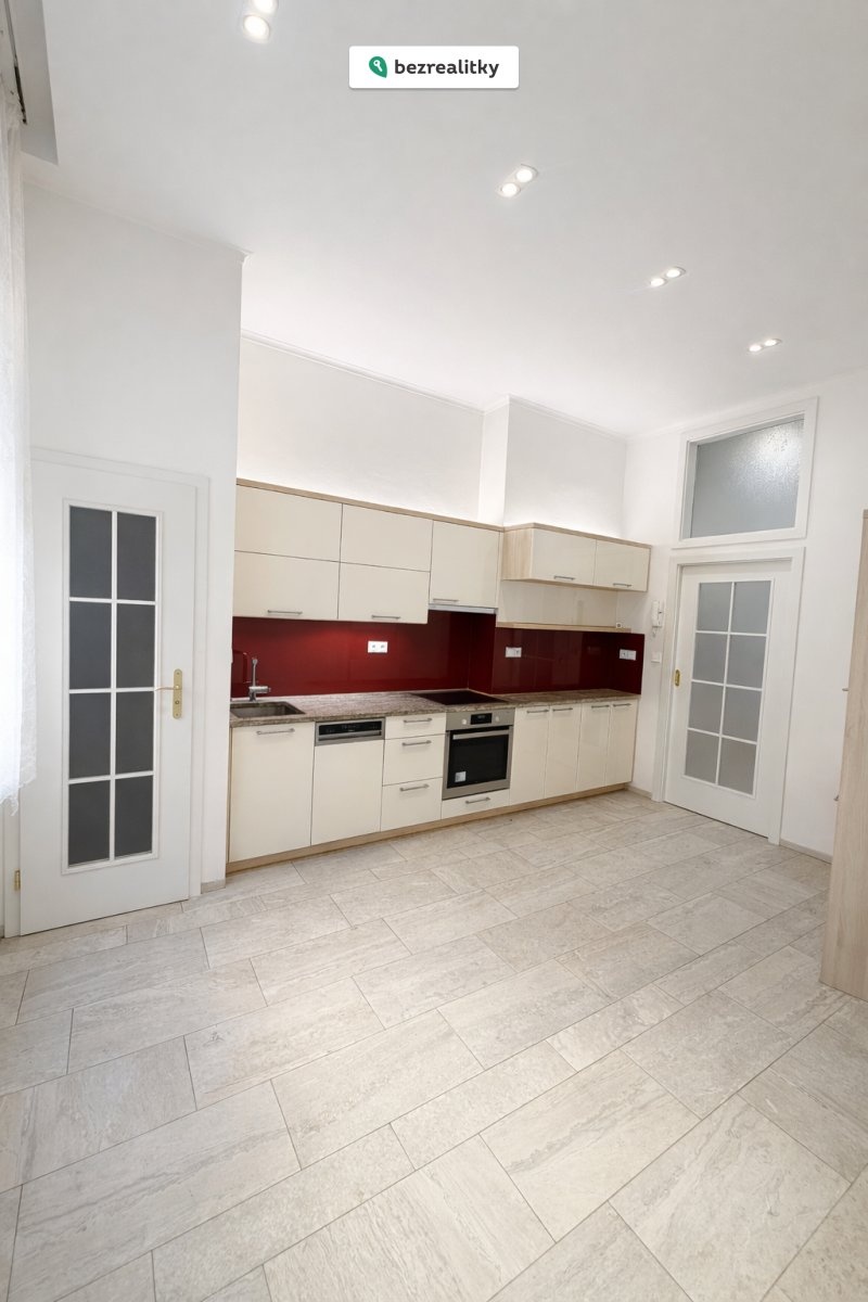 1774816668-cbyuhbfvdv-ku3