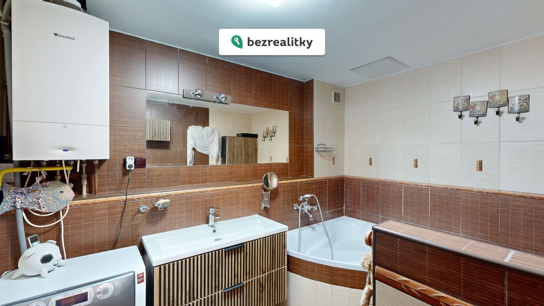 1764884360-pmfczrmccw-img-9548