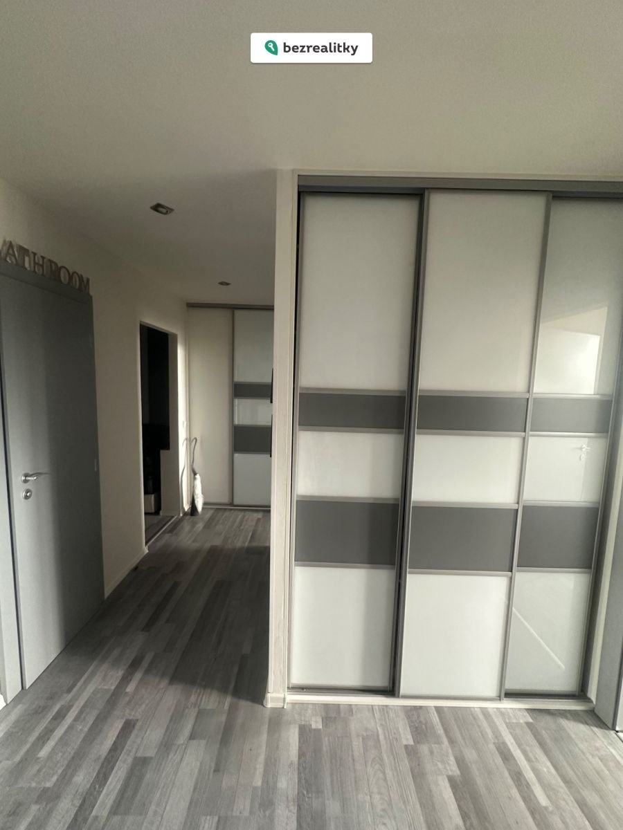 1773498251-vpgxvmohrq-img-2682