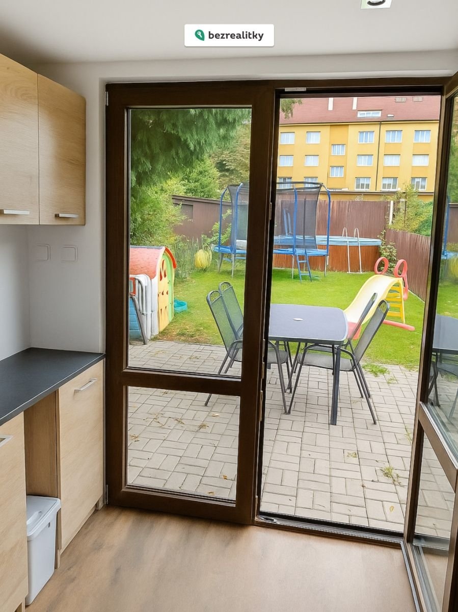 1762514091-rdzcotirzr-gar-c3-a1-c5-be-zahrada-3