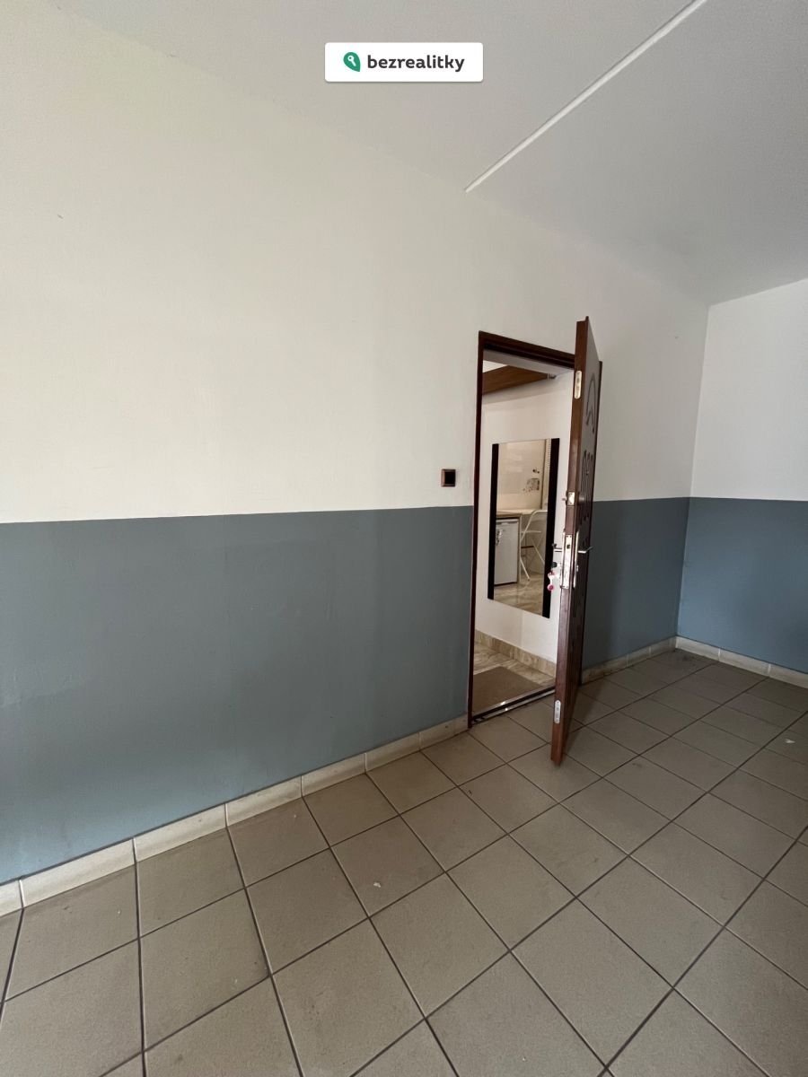 1756368633-kegcwtgjyn-img-1258