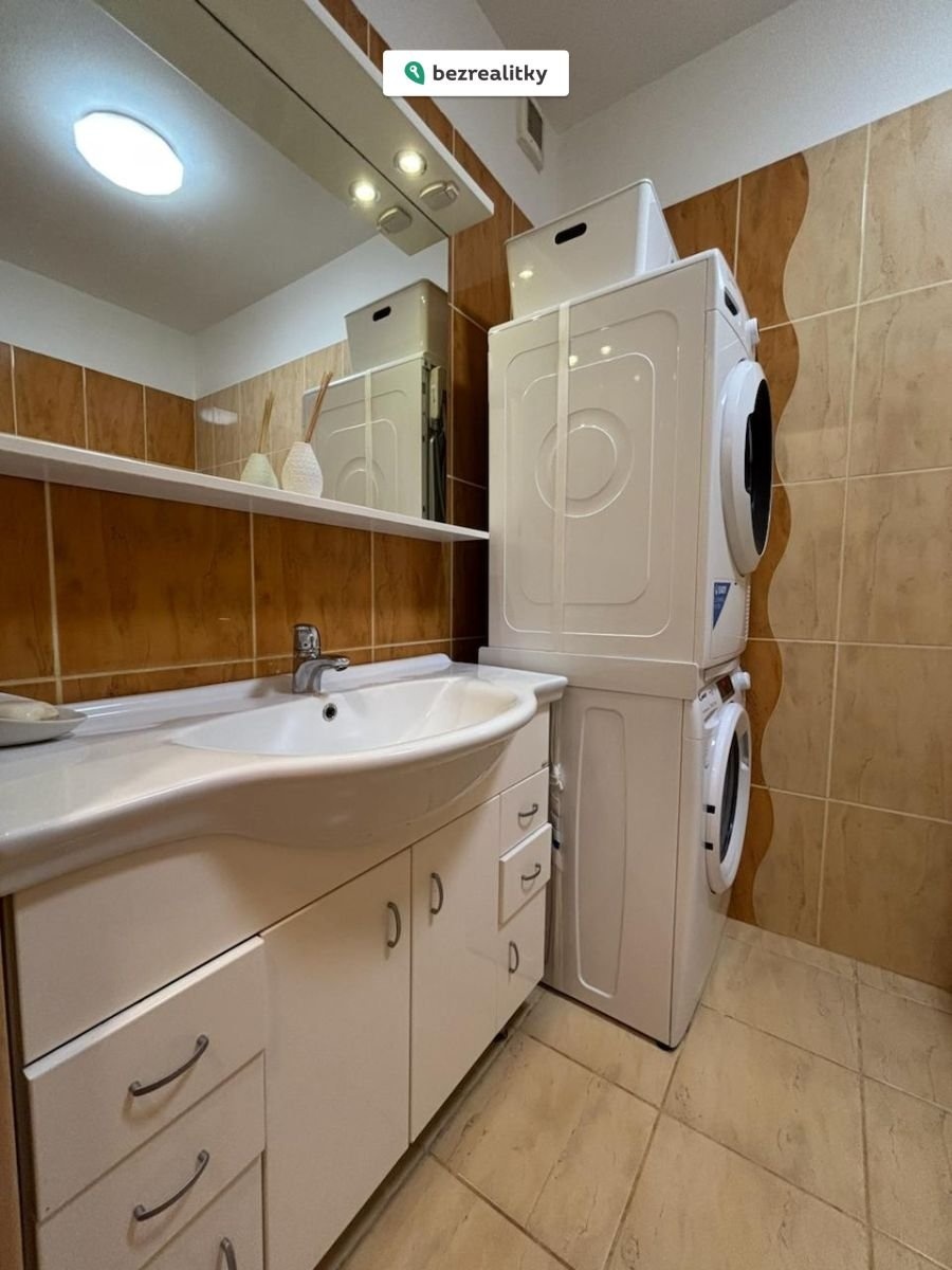 1770236481-owvinoemjb-photo-2025-07-20-22-44-15