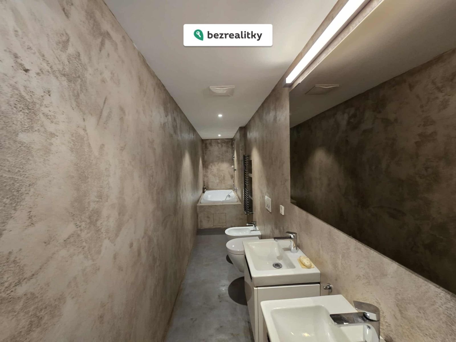 1773068808-rylbbloygy-8