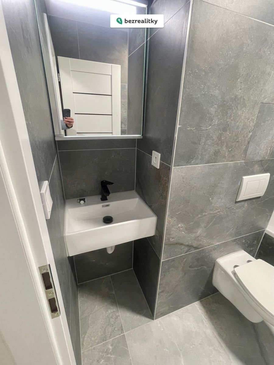 1770038567-lzwzjicnmt-img-9252